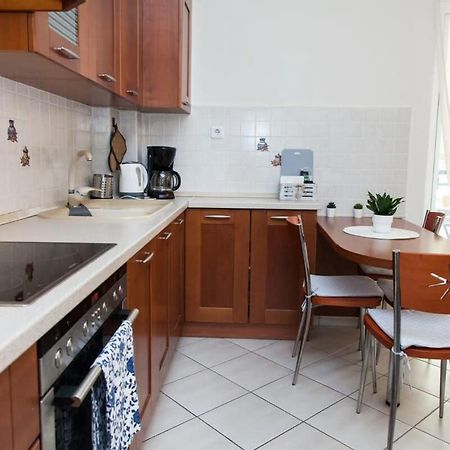 Lovely Apt In Peristeri Athens Exterior photo