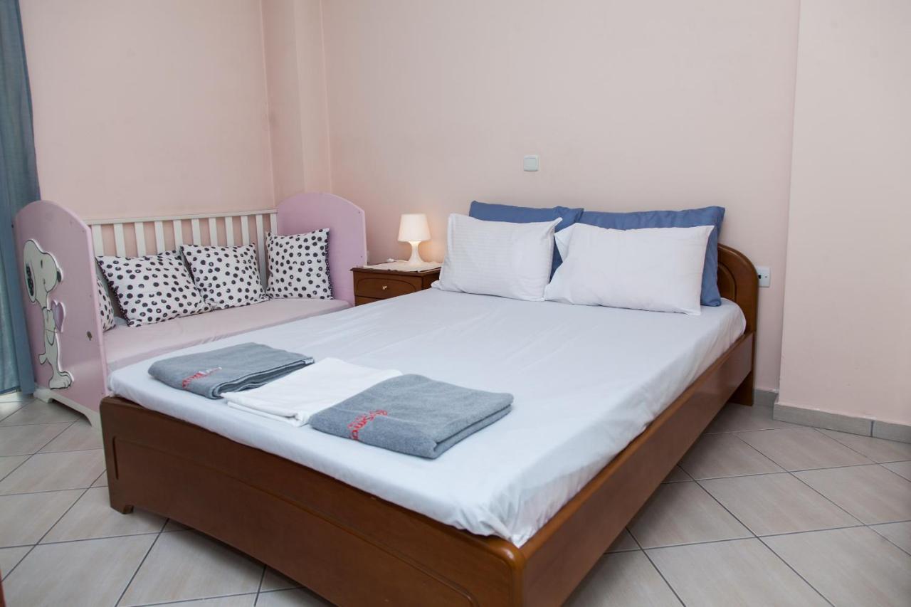 Lovely Apt In Peristeri Athens Exterior photo
