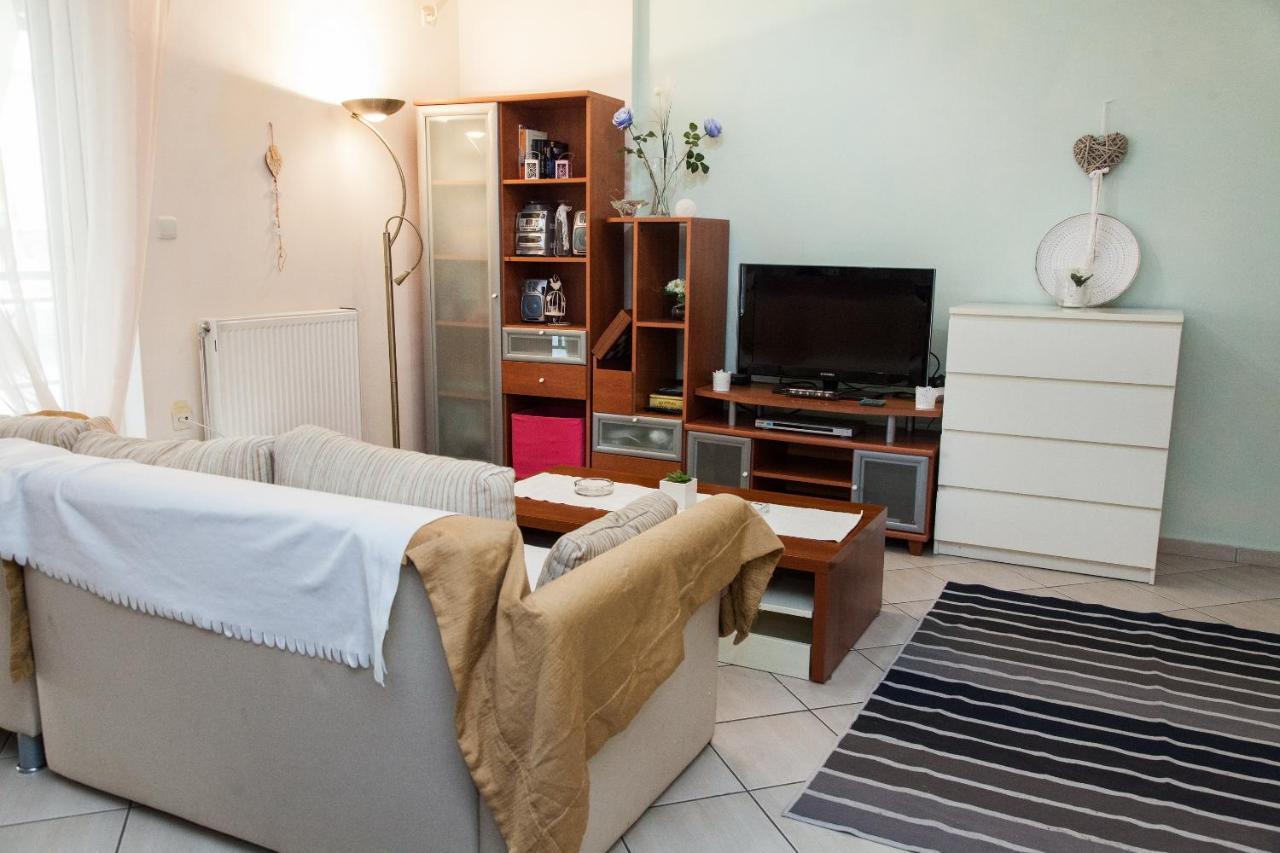 Lovely Apt In Peristeri Athens Exterior photo